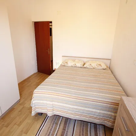 Oasis Apartment Nin